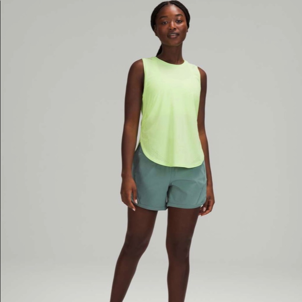 NWT Lululemon track that short 5” Tidewater Teal (TIDT) size 12